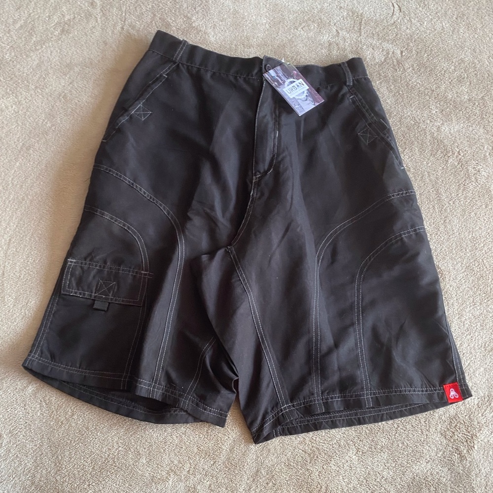 NWT Urban Cycling Apparel The Pub Crawler Shorts Black Size L